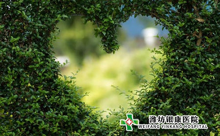 后背的白塊是不是白癜風?如何預防?