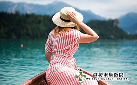 那些病容易跟牛皮癬相混淆?癥狀特點有哪些?