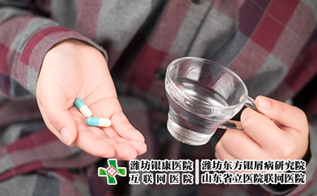 攝圖網(wǎng)_500209188_準(zhǔn)備吃藥的人（企業(yè)商用）