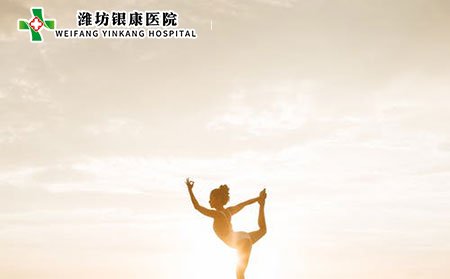 睡眠不足也會(huì)導(dǎo)致白癜風(fēng)嗎?白癜風(fēng)的病因有哪些?